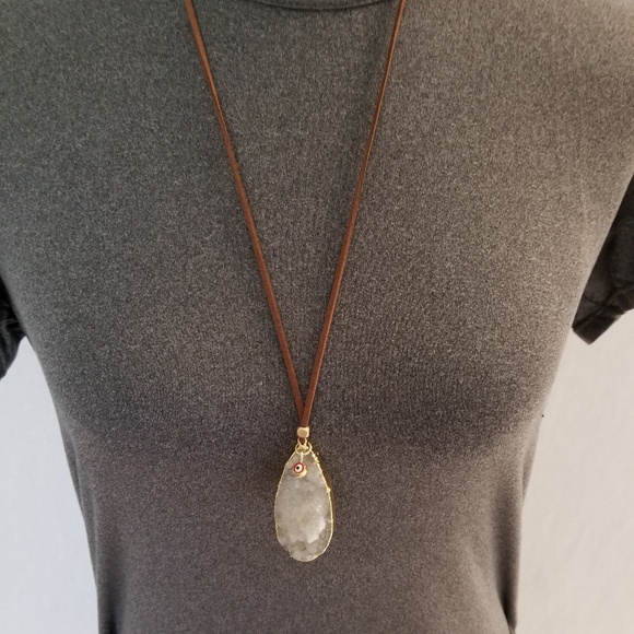 Druzy lucky eye leatherette  adjustable necklace - Picture 3 of 4